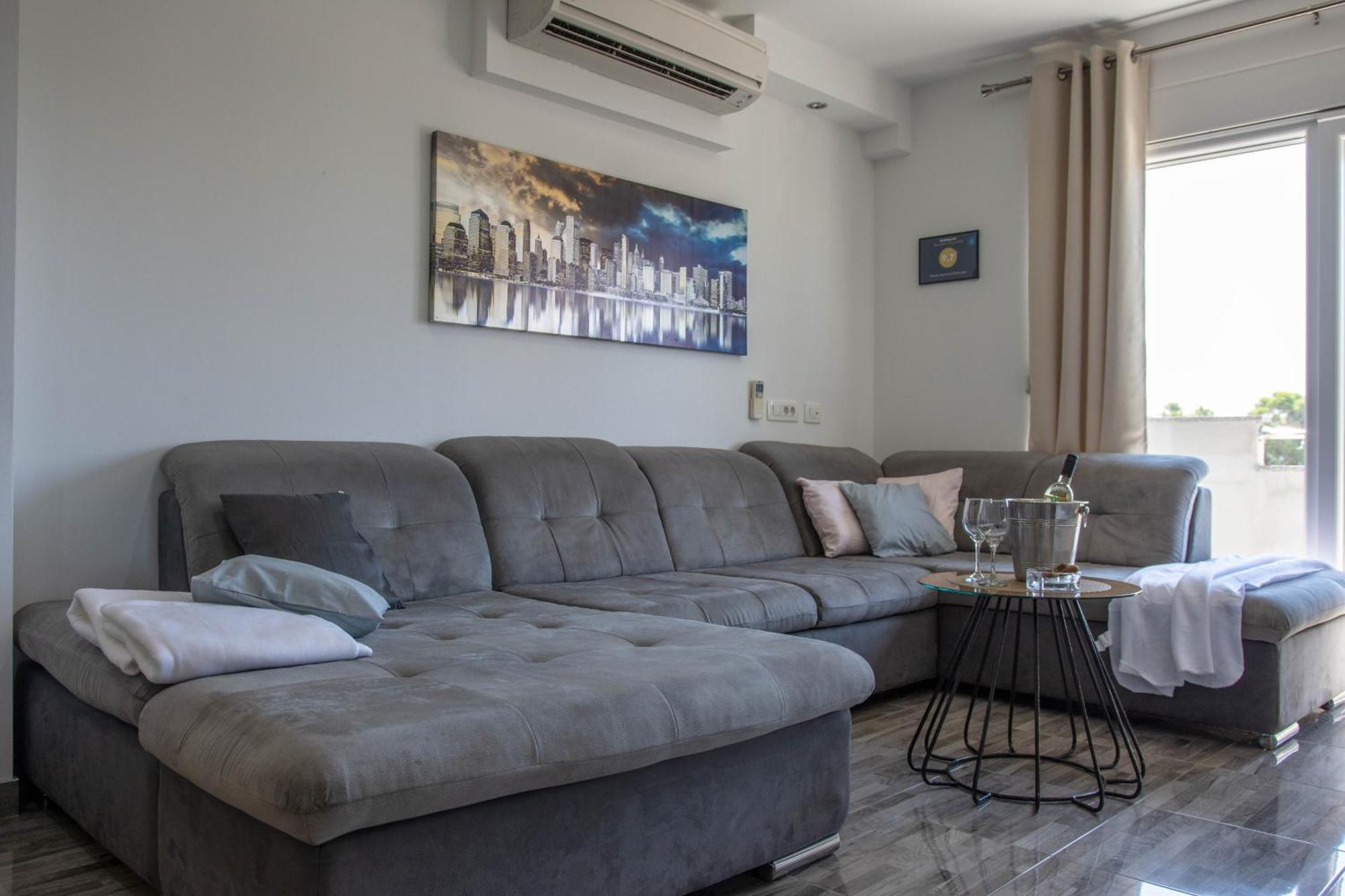 Apartments By The Sea Kastel Stafilic, Kastela - 21087 Room photo